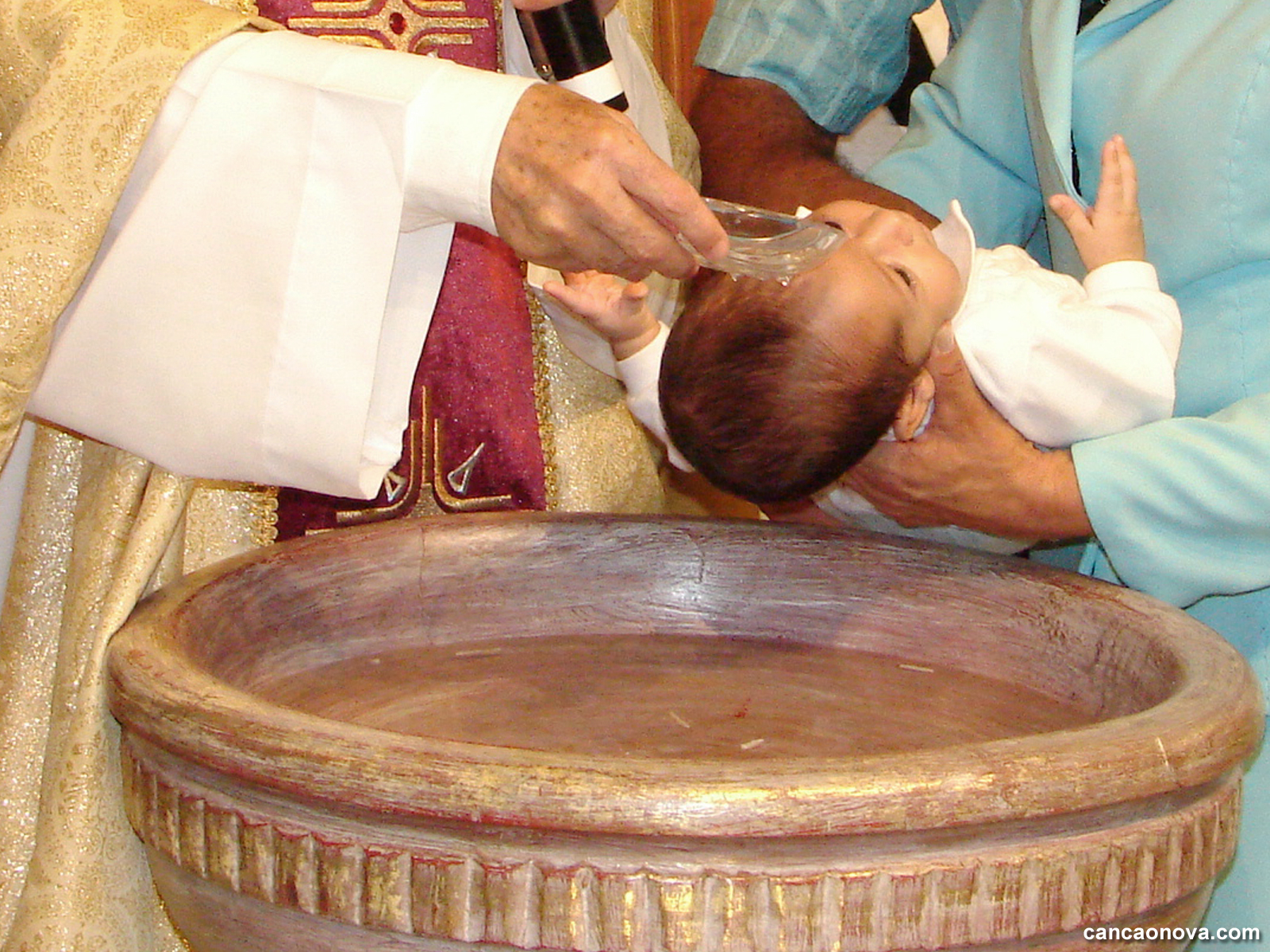 Vigararia Geral – Nota sobre os sacramentos do Batismo e Matrimónio – COVID-19